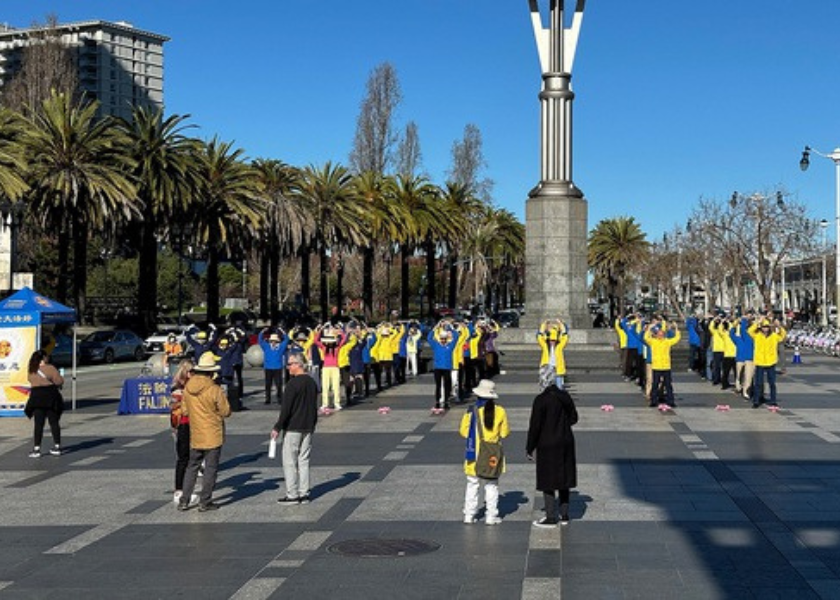 Image for article Kalifornie: Zájemci o Falun Dafa na akci v San Franciscu