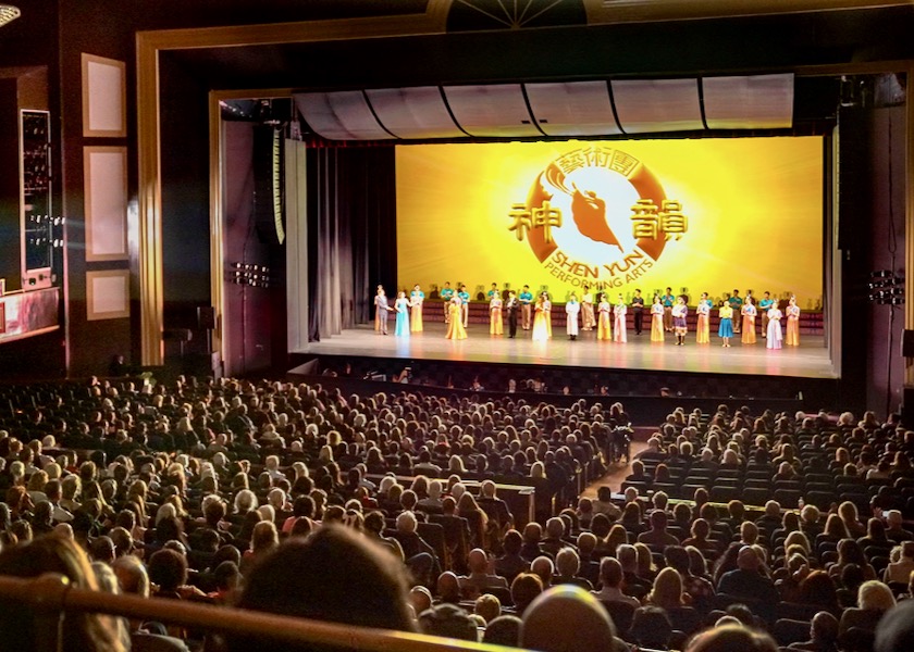 Image for article Shen Yun dojímá milovníky divadla v šesti zemích: „Zcela nová umělecká úroveň“