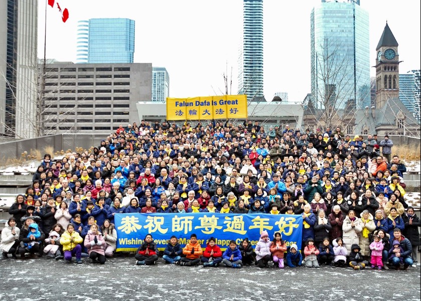 Image for article ​Praktikující Falun Dafa v Torontu přejí Učiteli Li šťastný Nový rok