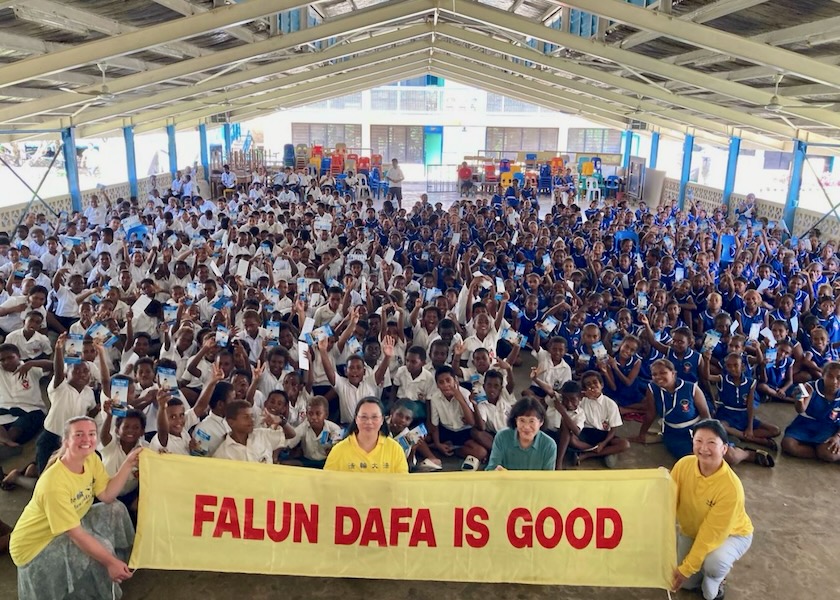 Image for article Praktikující Falun Dafa z Nového Zélandu propagují praxi na Šalamounových ostrovech
