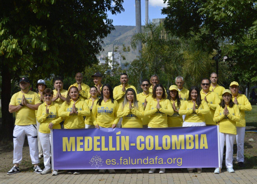 Image for article Kolumbie: Praktikující oslavili Světový den Falun Dafa