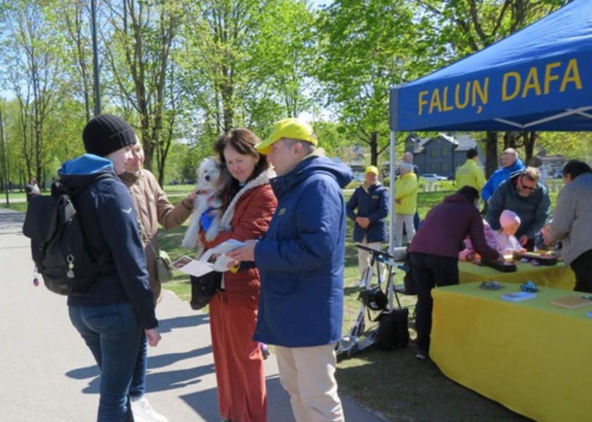Image for article Lotyšsko: Oslava Světového dne Falun Dafa v Rize