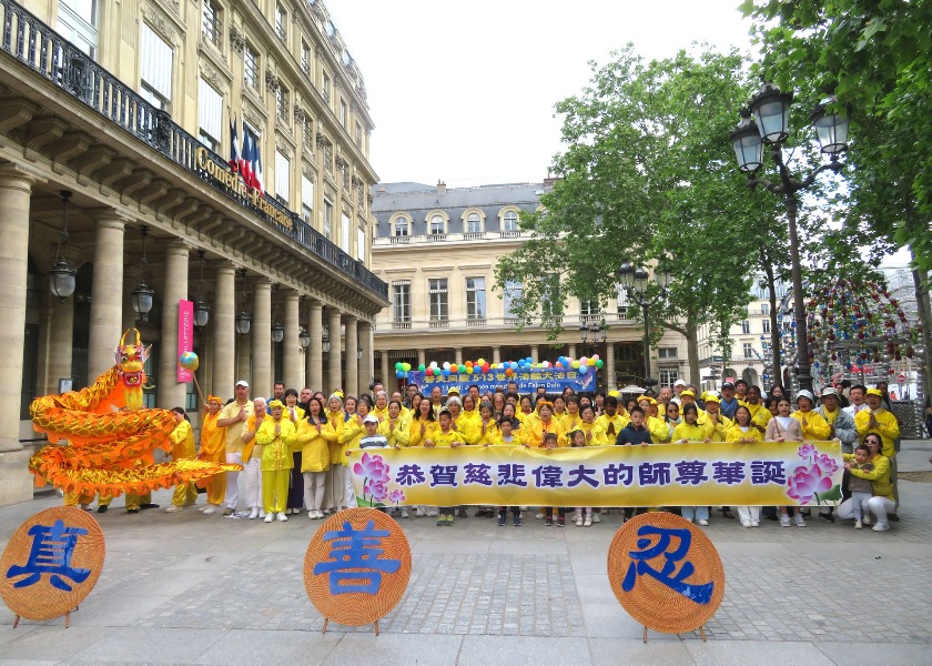 Image for article Francie: Veřejnost vyjadřuje podporu oslavě Světového dne Falun Dafa
