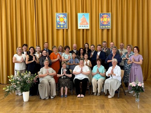 Image for article Lotyšsko: Konference sdílení zkušeností Falun Dafa se konala v Rize
