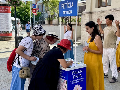 Image for article Slovensko: Petiční akce získává podporu pro Falun Dafa