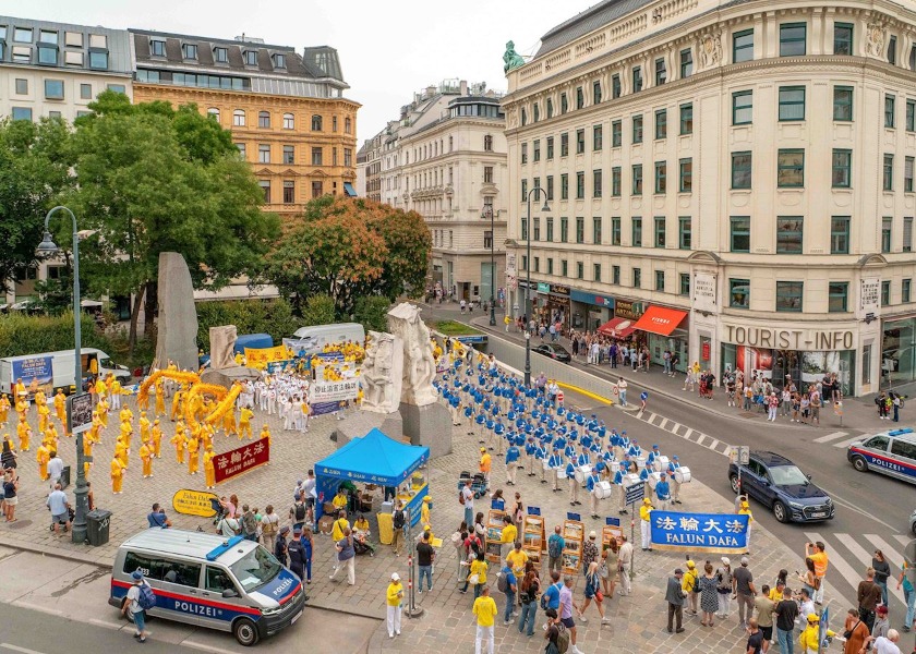 Image for article Rakousko: Průvod a shromáždění ve Vídni upozornily na pronásledování Falun Dafa