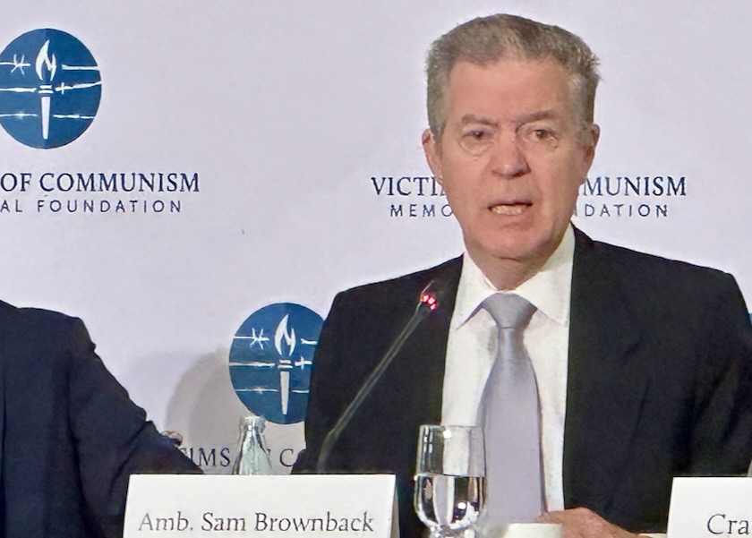 Image for article Američtí politici vyzývají Bílý dům, aby se zastal Falun Gongu a tím ochránil základní principy národa