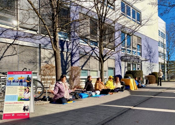 Image for article Německo: Odhalování zvěrstev KS Číny na Mezinárodní den lidských práv