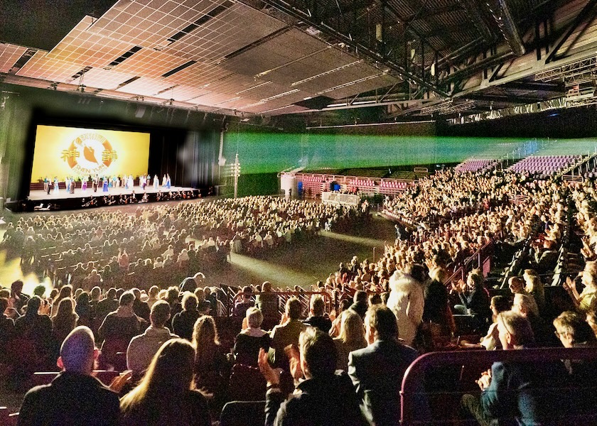 Image for article Volení představitelé oceňují Shen Yun při zahájení světového turné 2026