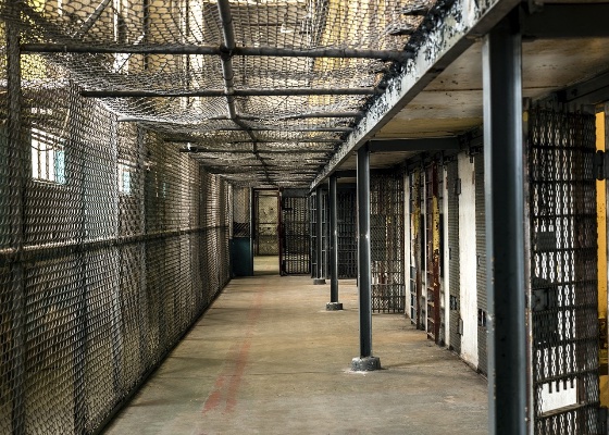 Image for article Zločiny He Hengyanga, bývalého předsedy městské prokuratury Chongqing, při pronásledování Falun Gongu