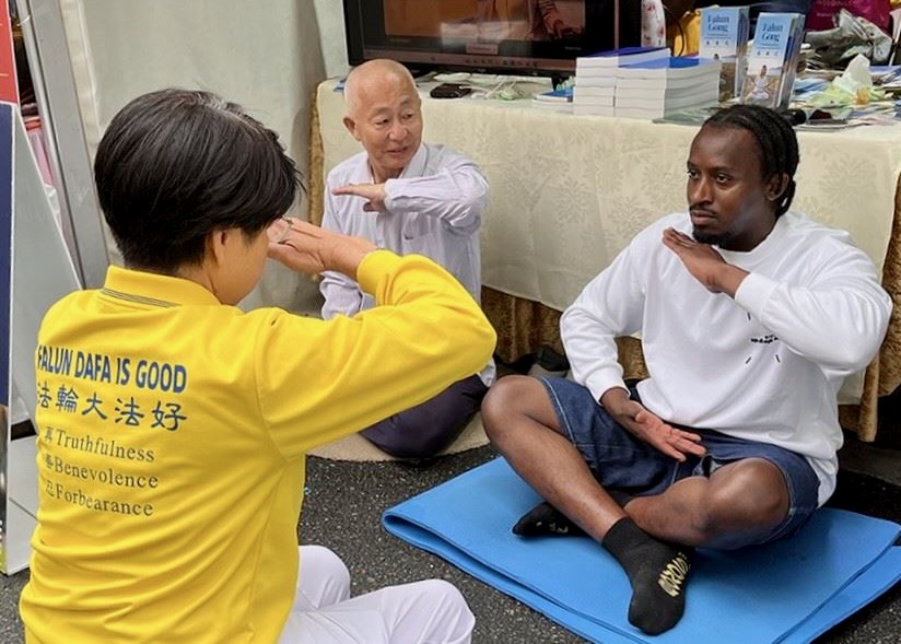 Image for article Austrálie: Představení Falun Dafa na Národním multikulturním festivalu v Canbeře