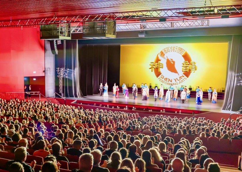 Image for article Diváci v Rakousku, Francii, Itálii, Švýcarsku, Spojeném království a USA oceňují Shen Yun pro požehnání a přínos