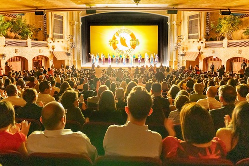 Image for article Shen Yun pokračuje ve světovém turné i přes nátlak: „Naplní to vaši duši“