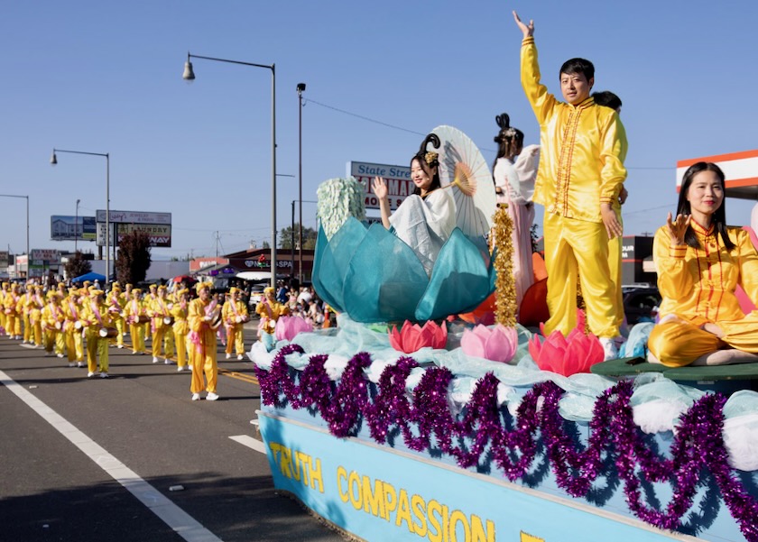 Image for article Stát Washington: Skupina Falun Dafa získala ocenění na každoročním Jahodovém festivalu