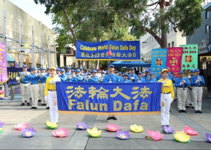 Image for article Austrálie: Shromáždění v Melbourne oslavila Světový den Falun Dafa