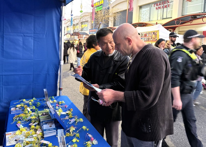 Image for article Lidé chválí Falun Dafa během festivalu v Melbourne