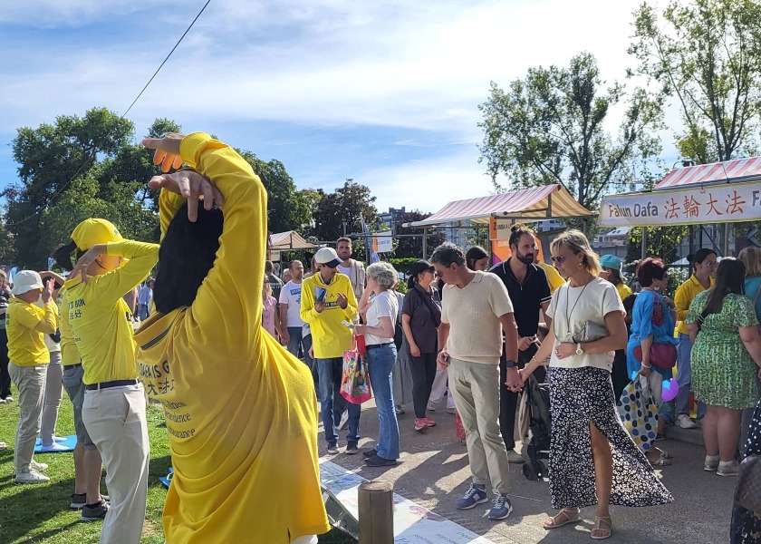 Image for article Liège, Belgie: Představení Falun Dafa na kulturním festivalu Retrouvailles